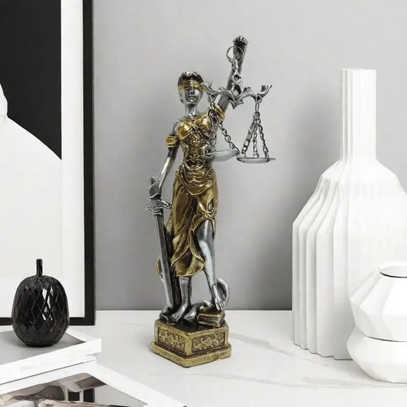 Creative Lady Of Justice Sculpture